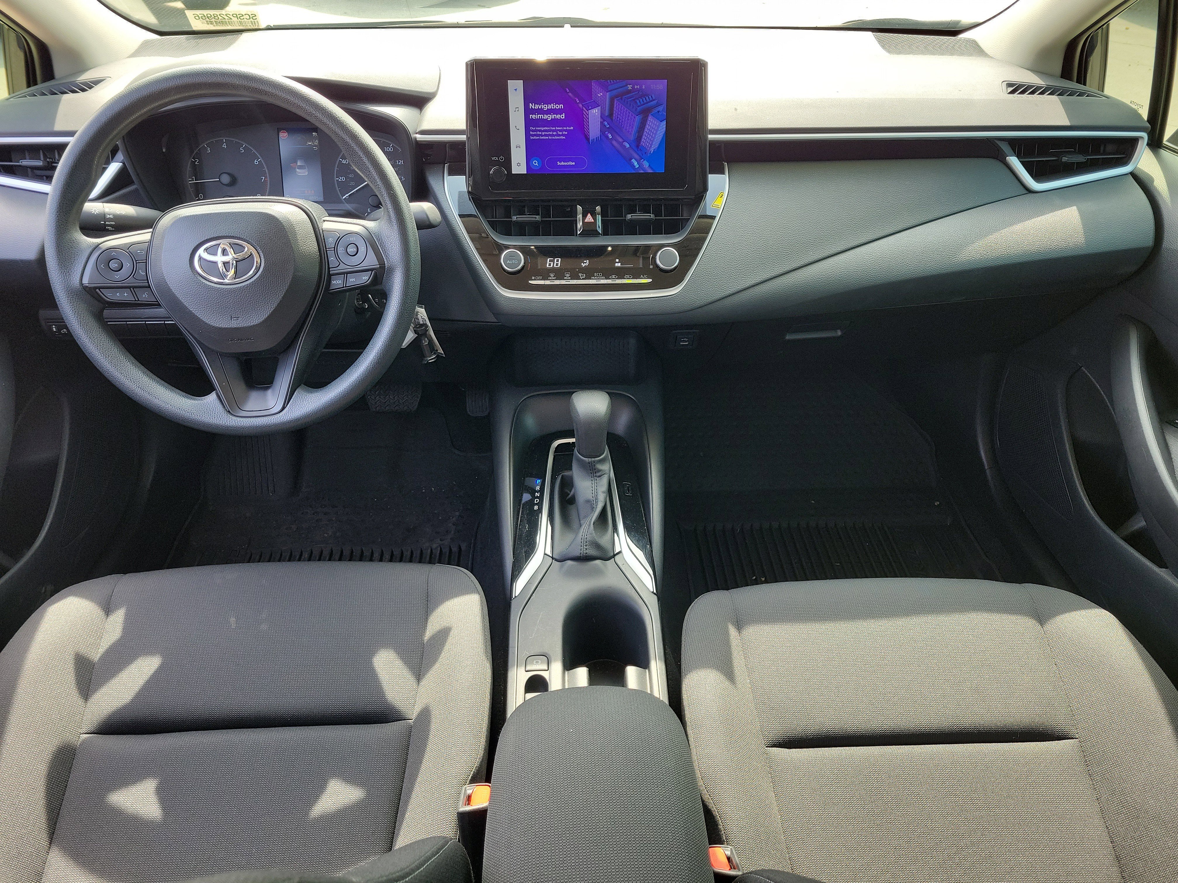 Used 2025 Toyota Corolla LE image 16