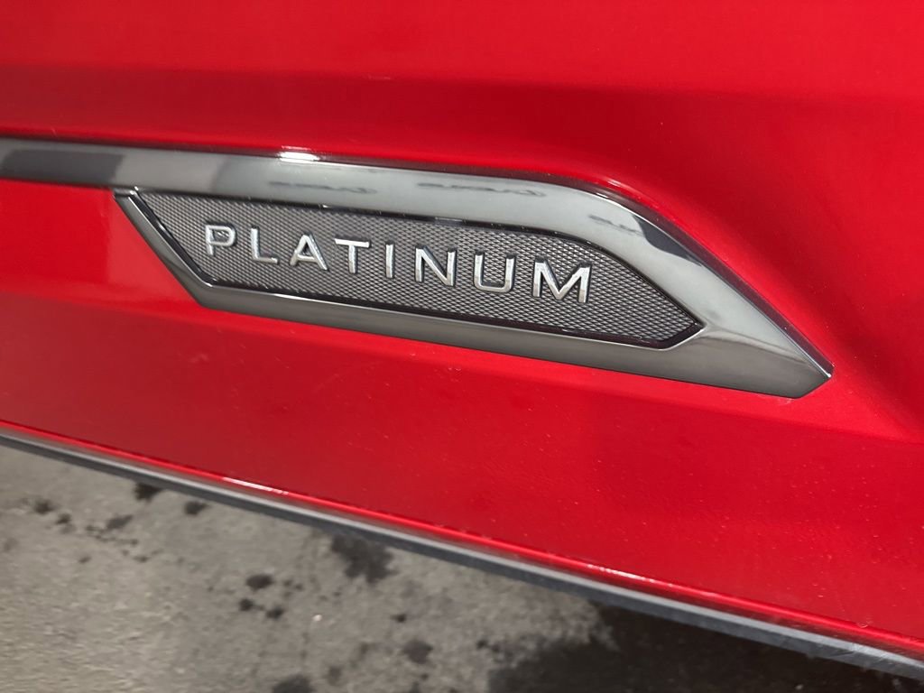 Used 2025 Toyota Sequoia Platinum image 9