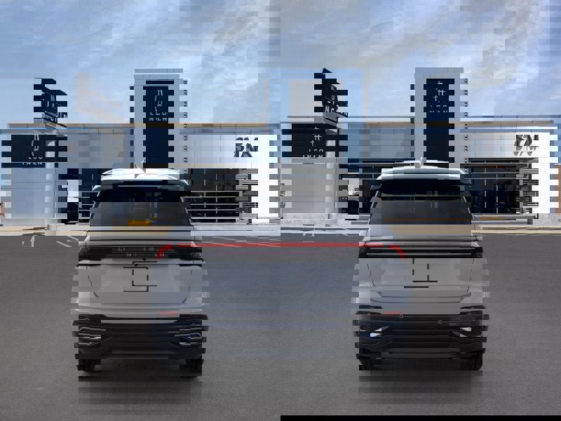 New 2026 Lincoln Nautilus Premier image 5