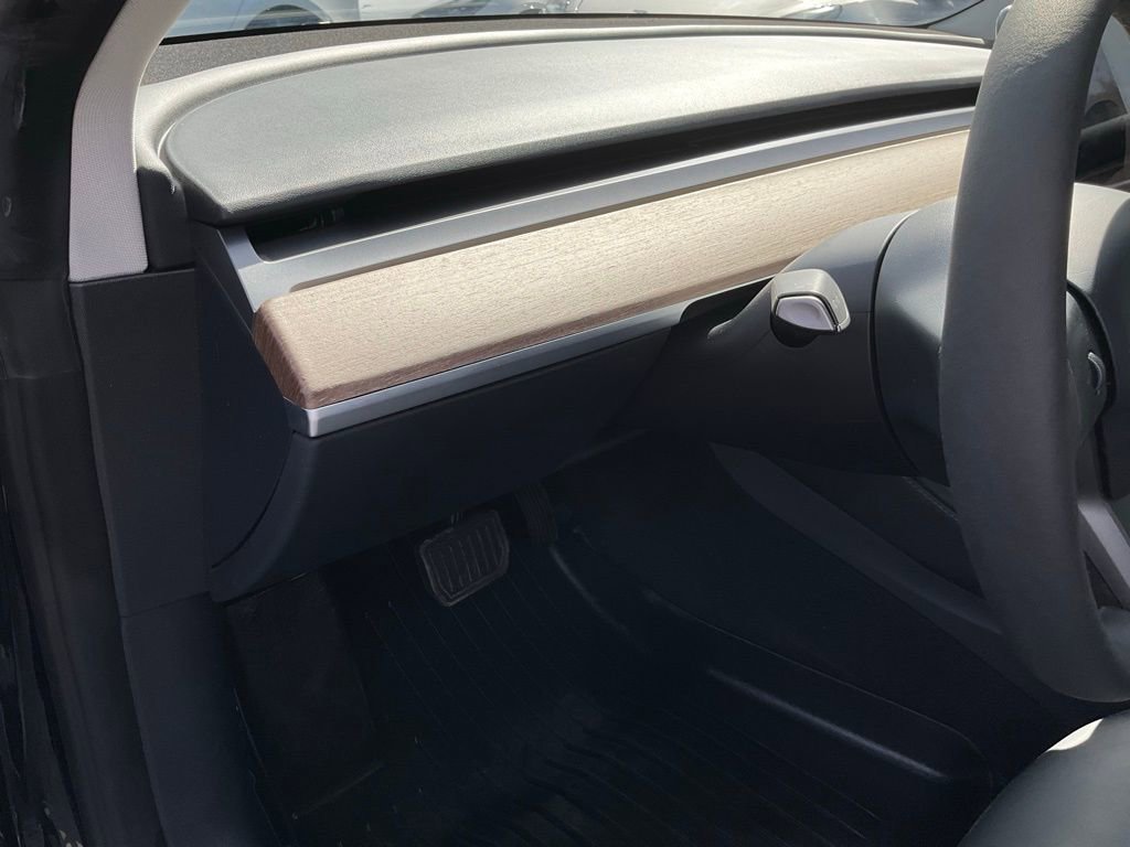 Used 2023 Tesla Model 3 Standard Range RWD image 19