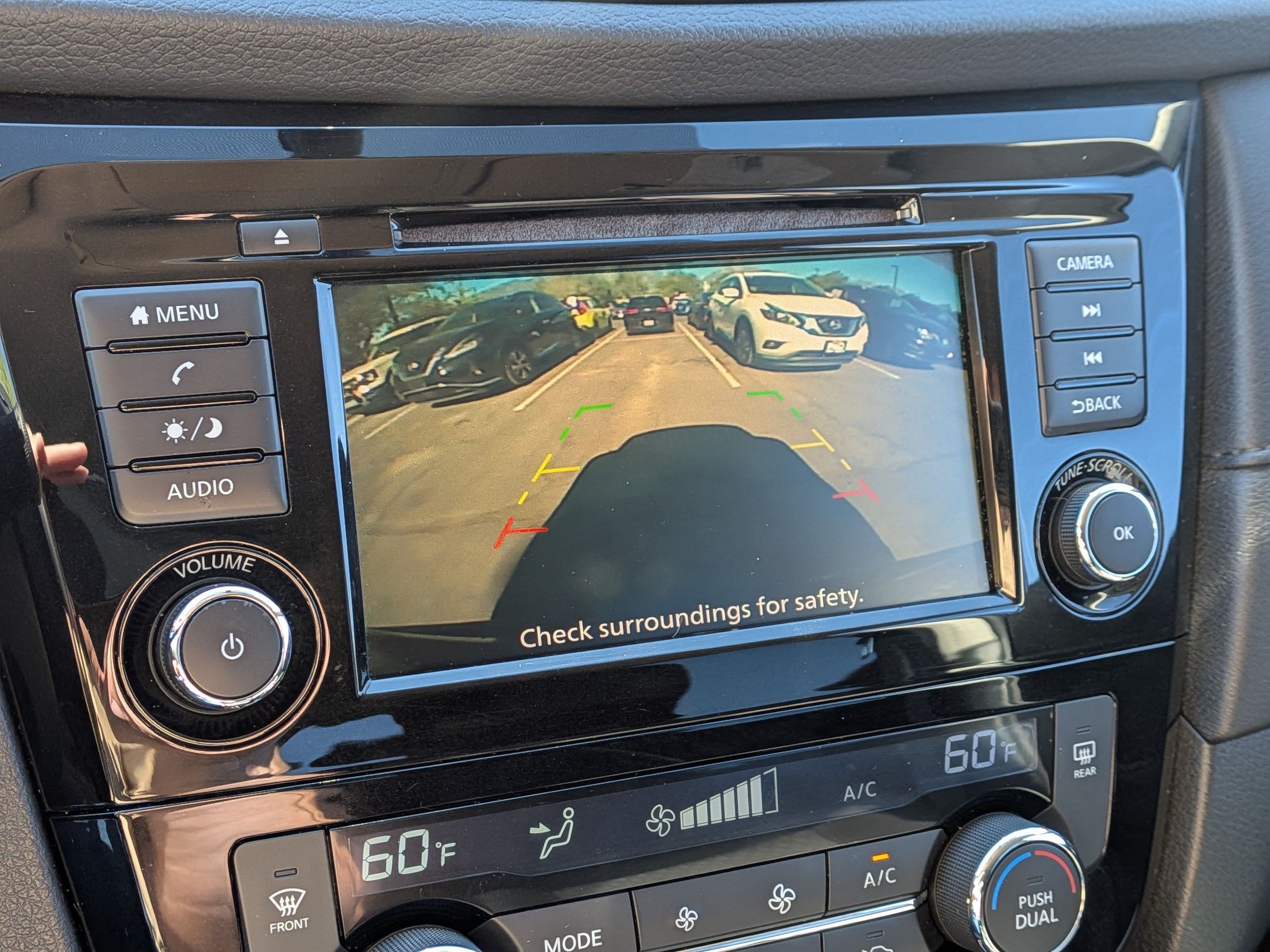 Used 2018 Nissan Rogue SV AWD/4WD image 22
