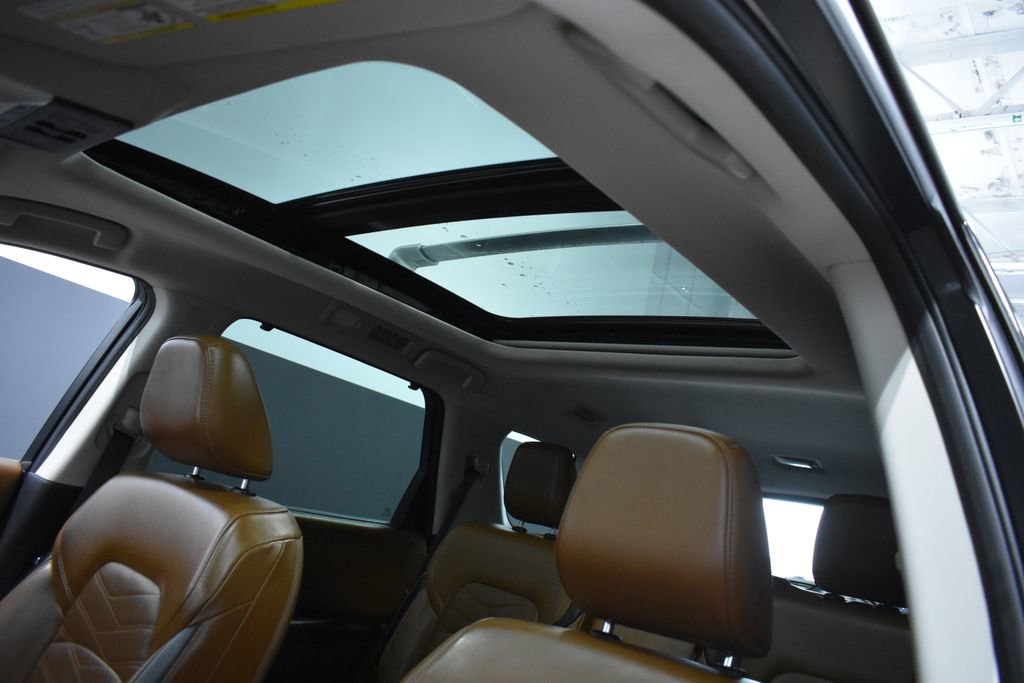 Certified 2023 Nissan Pathfinder Platinum w/ Cargo Package image 17