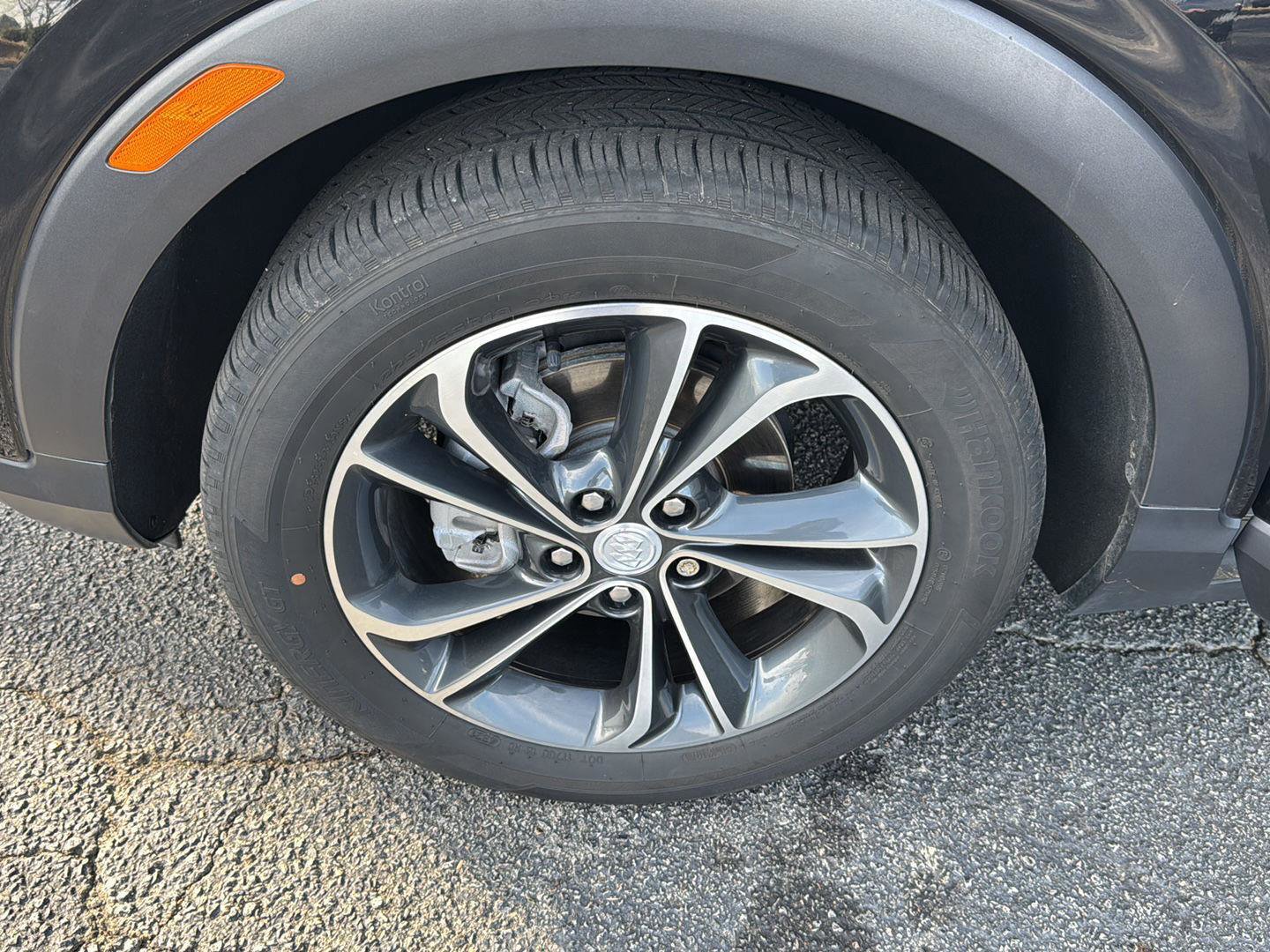 Used 2022 Buick Encore GX Essence image 31