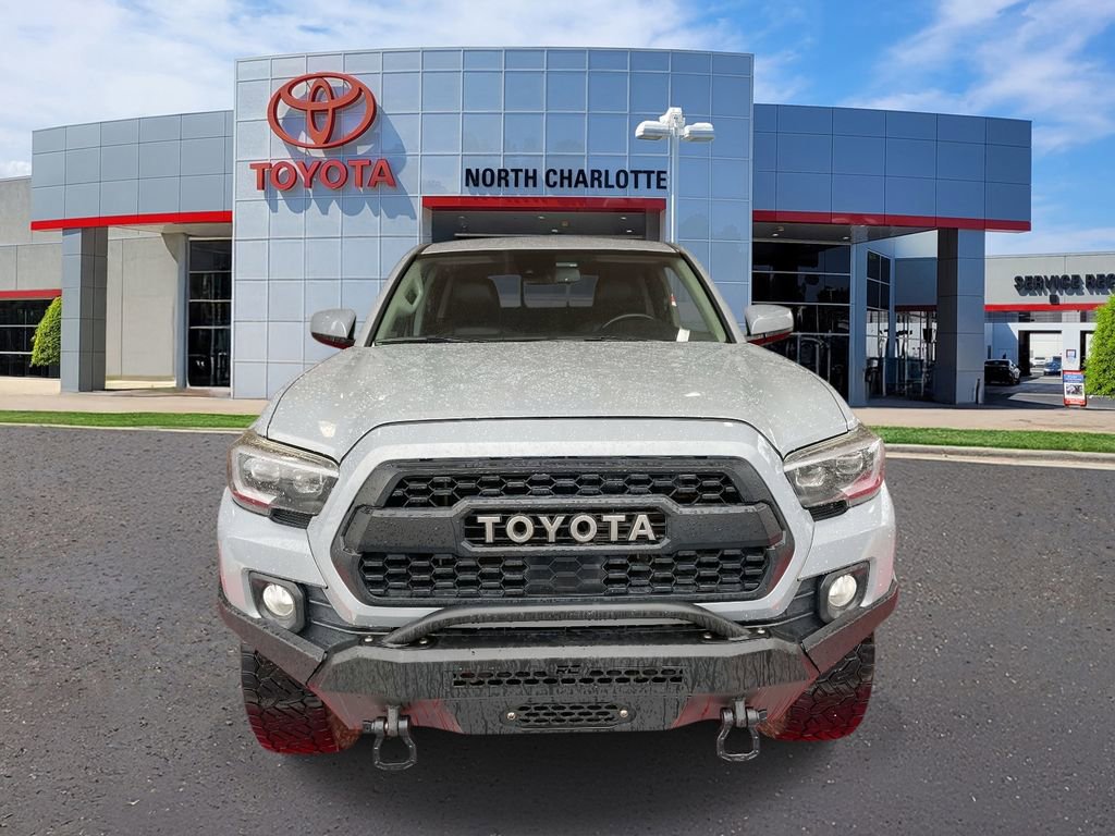 Used 2020 Toyota Tacoma SR5 image 3