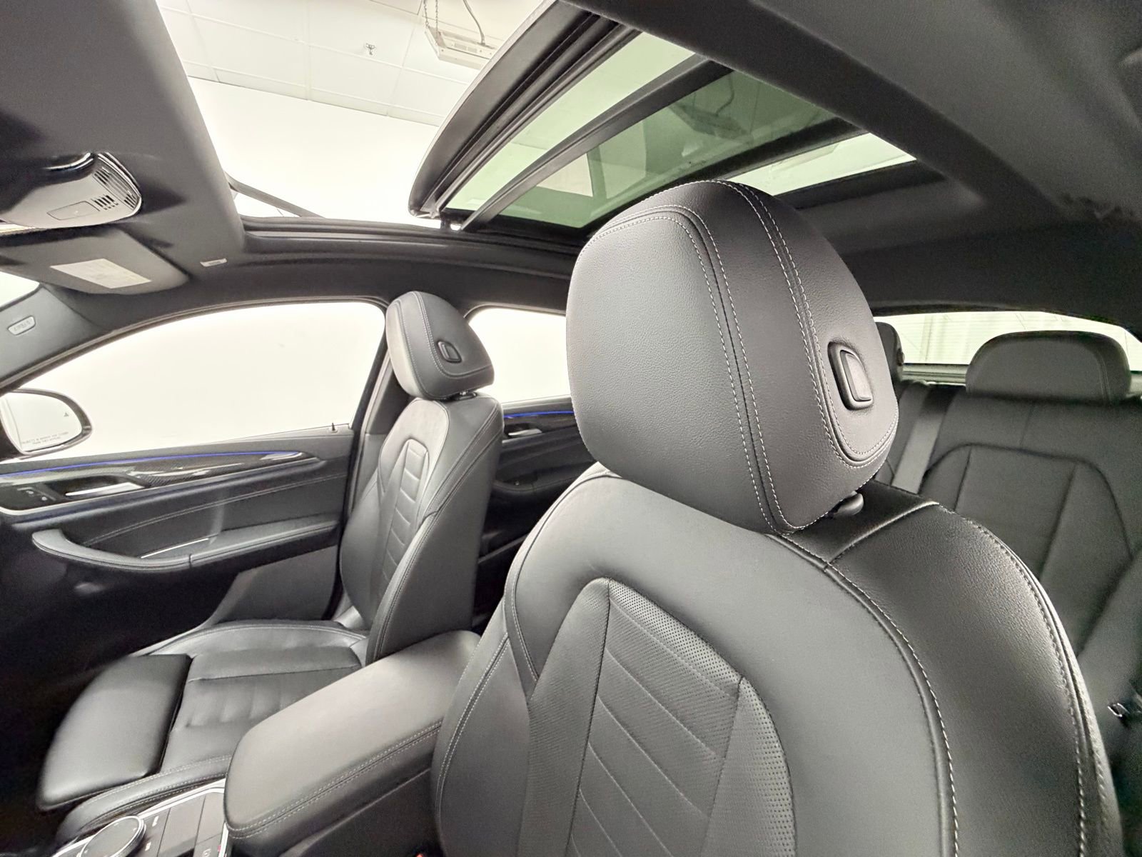 Used 2023 BMW X4 M40i w/ Premium Package AWD/4WD image 29