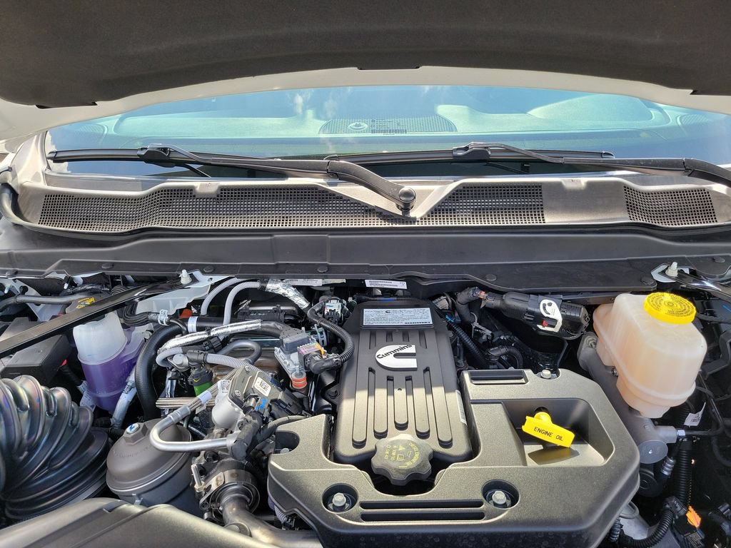 New 2026 RAM 5500 Tradesman AWD/4WD image 38