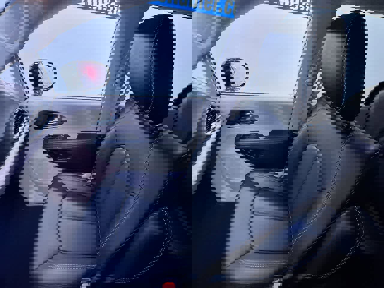 Used 2024 Chrysler Pacifica Touring-L image 35