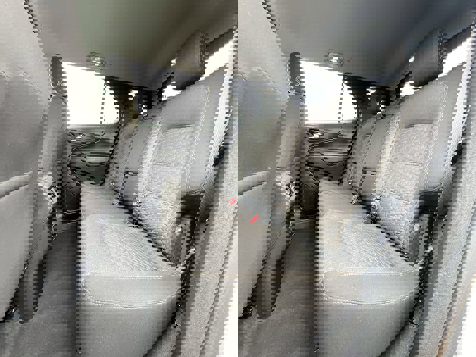 Used 2018 Chevrolet Equinox LT image 15