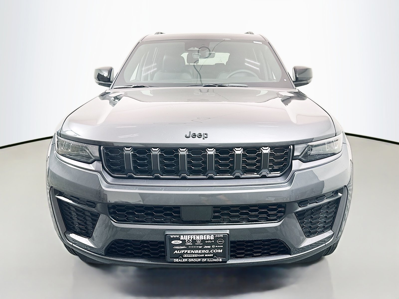 New 2026 Jeep Grand Cherokee L 4WD image 2