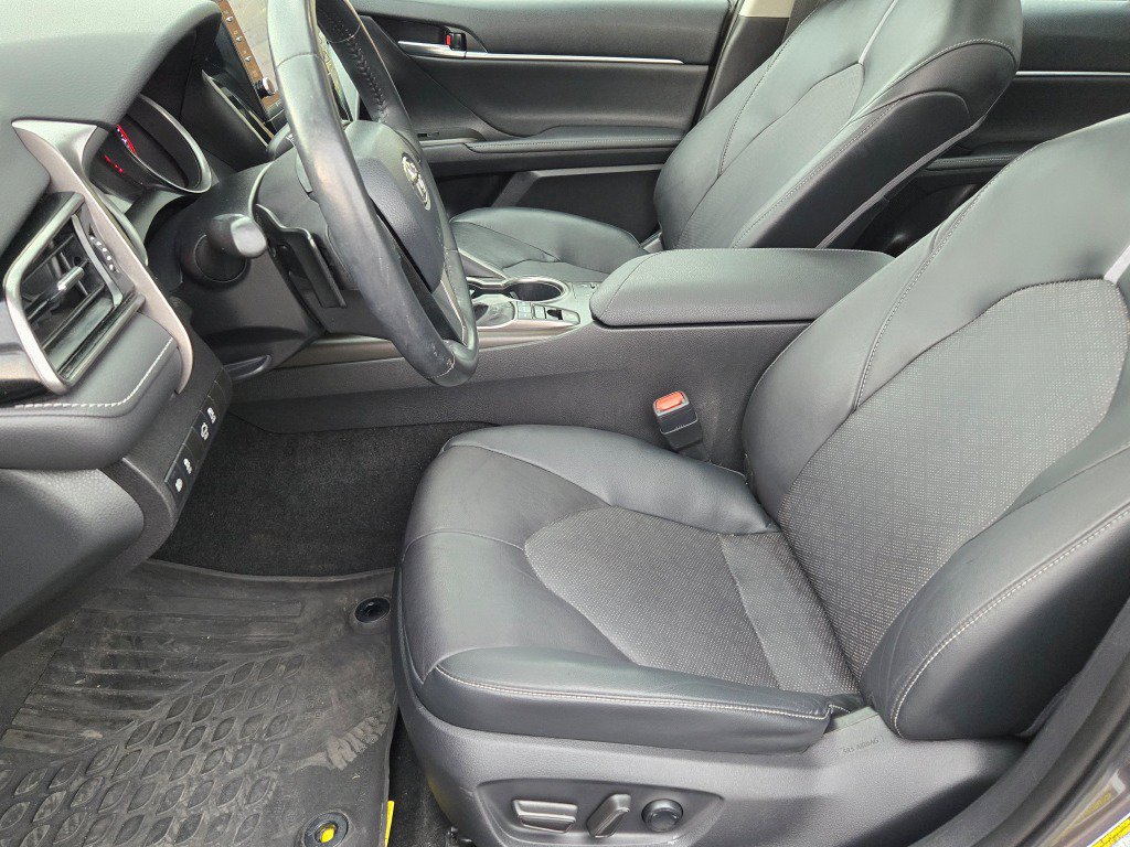 Used 2022 Toyota Camry XSE w/ Navigation Package FWD image 22