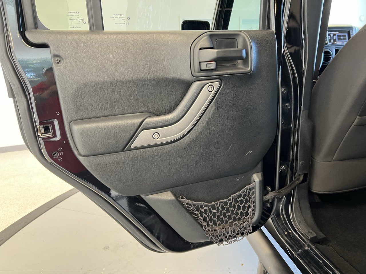 Used 2018 Jeep Wrangler Unlimited Sport S image 23