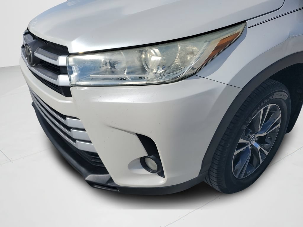 Used 2018 Toyota Highlander Plus FWD image 24