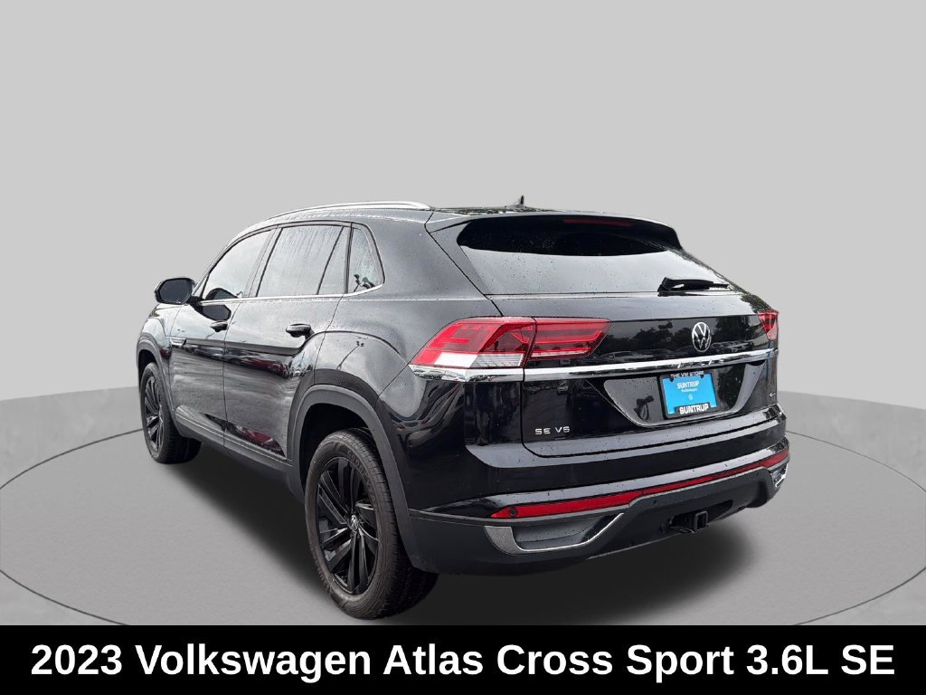 Used 2023 Volkswagen Atlas Cross Sport SE w/ Panoramic Sunroof Package AWD/4WD image 3