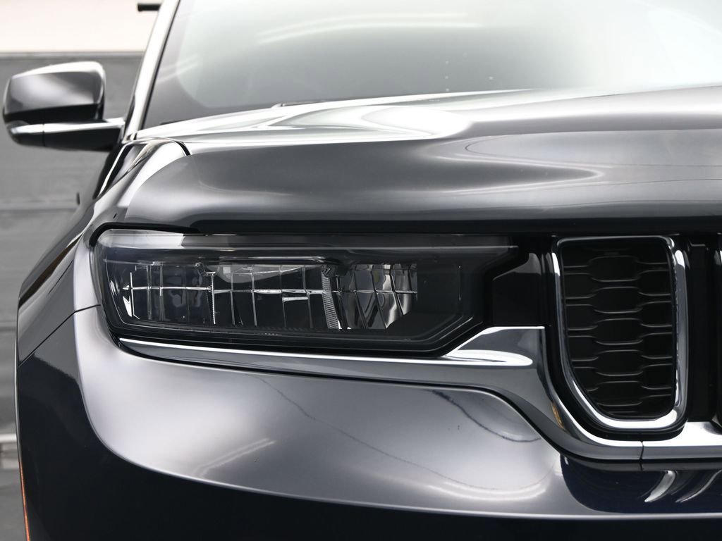 Used 2024 Jeep Grand Cherokee L Limited w/ Trailer Tow Package image 11