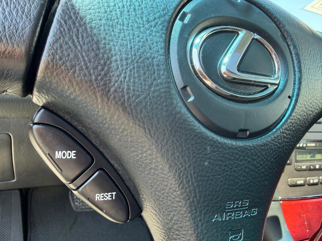 Used 2003 Lexus ES 330 FWD image 27