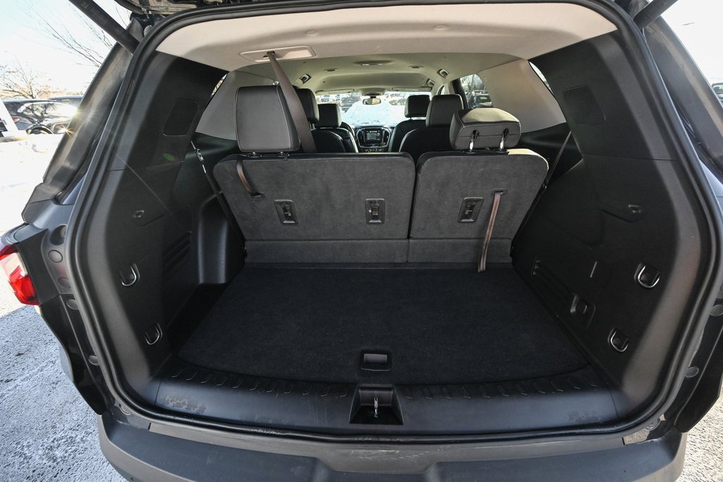 Used 2019 Chevrolet Traverse LT image 16