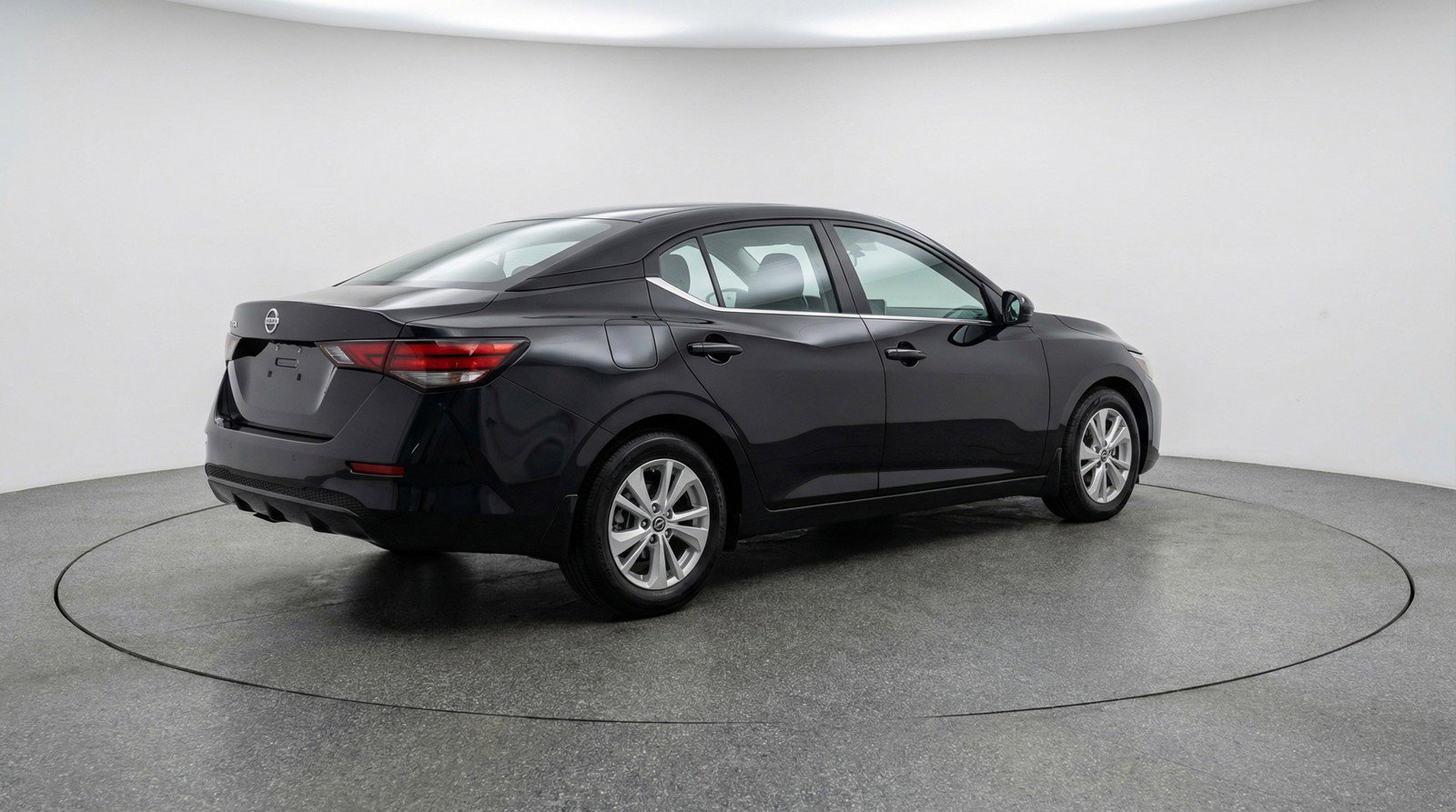 Used 2025 Nissan Sentra S image 9