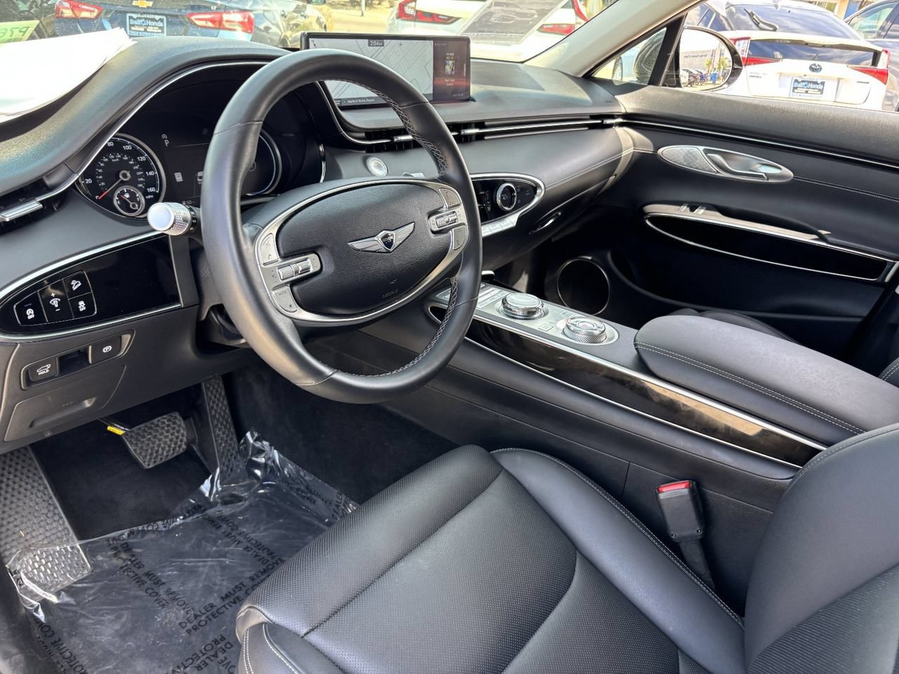 Used 2025 Genesis GV70 2.5T AWD/4WD image 16
