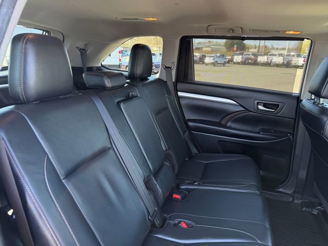 Used 2018 Toyota Highlander XLE image 39