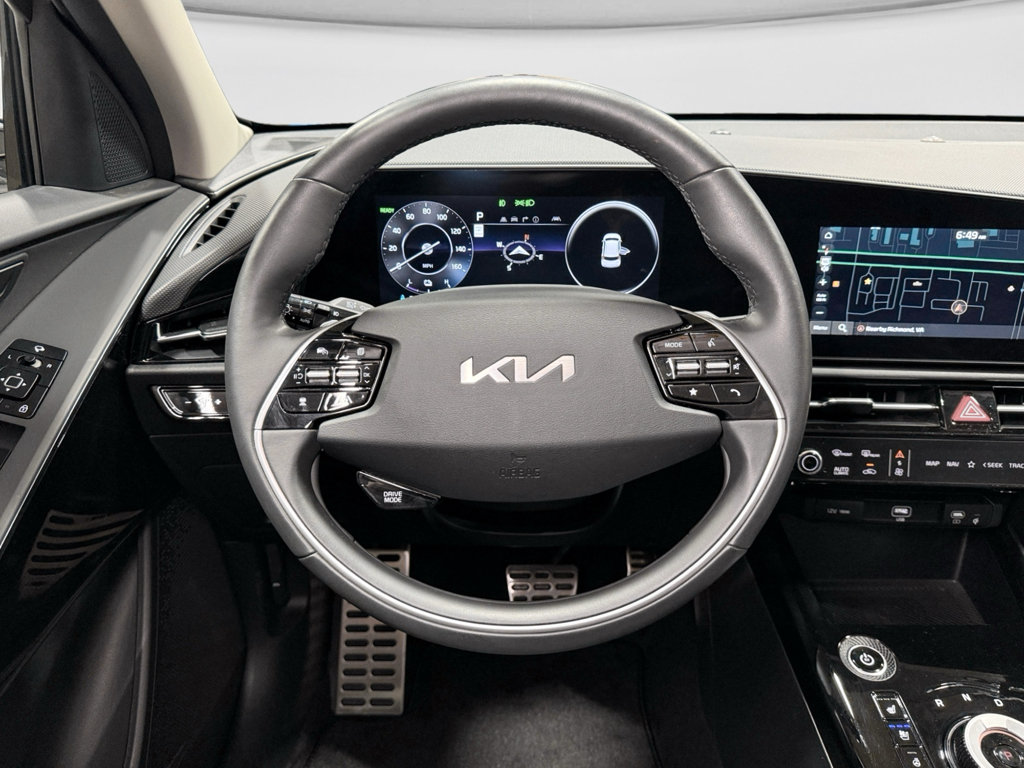 Used 2024 Kia Niro Wave w/ Wave Preserve Package FWD image 8