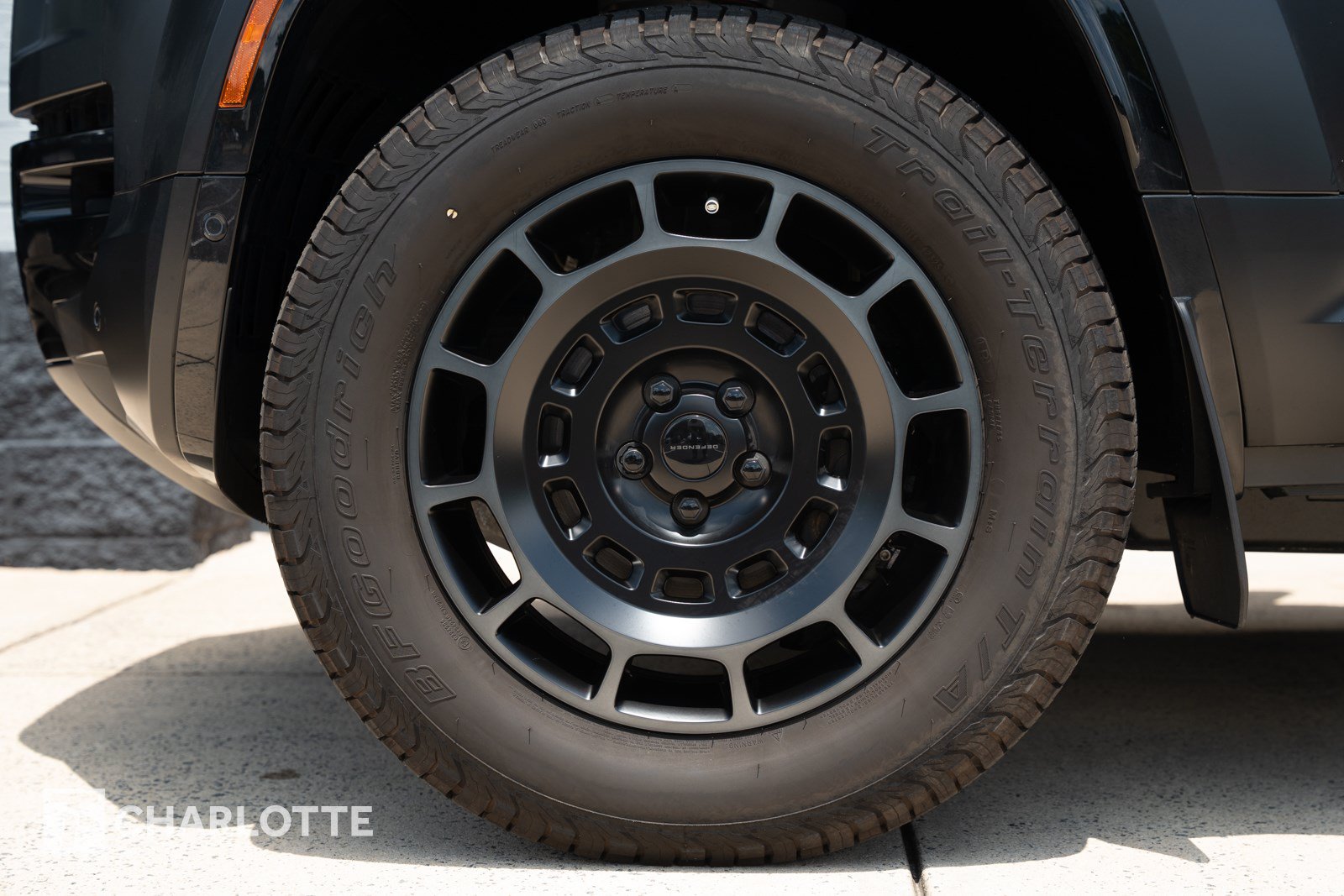 Used 2026 Land Rover Defender 110 OCTA AWD/4WD image 12