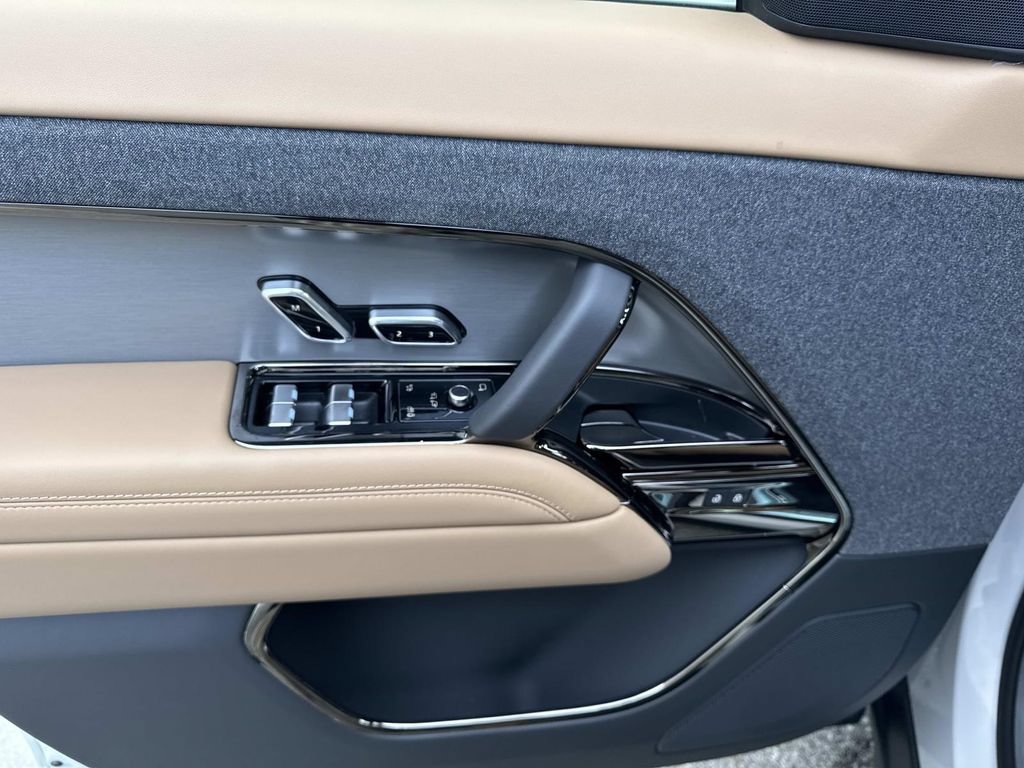New 2026 Land Rover Range Rover Sport SE AWD/4WD image 20