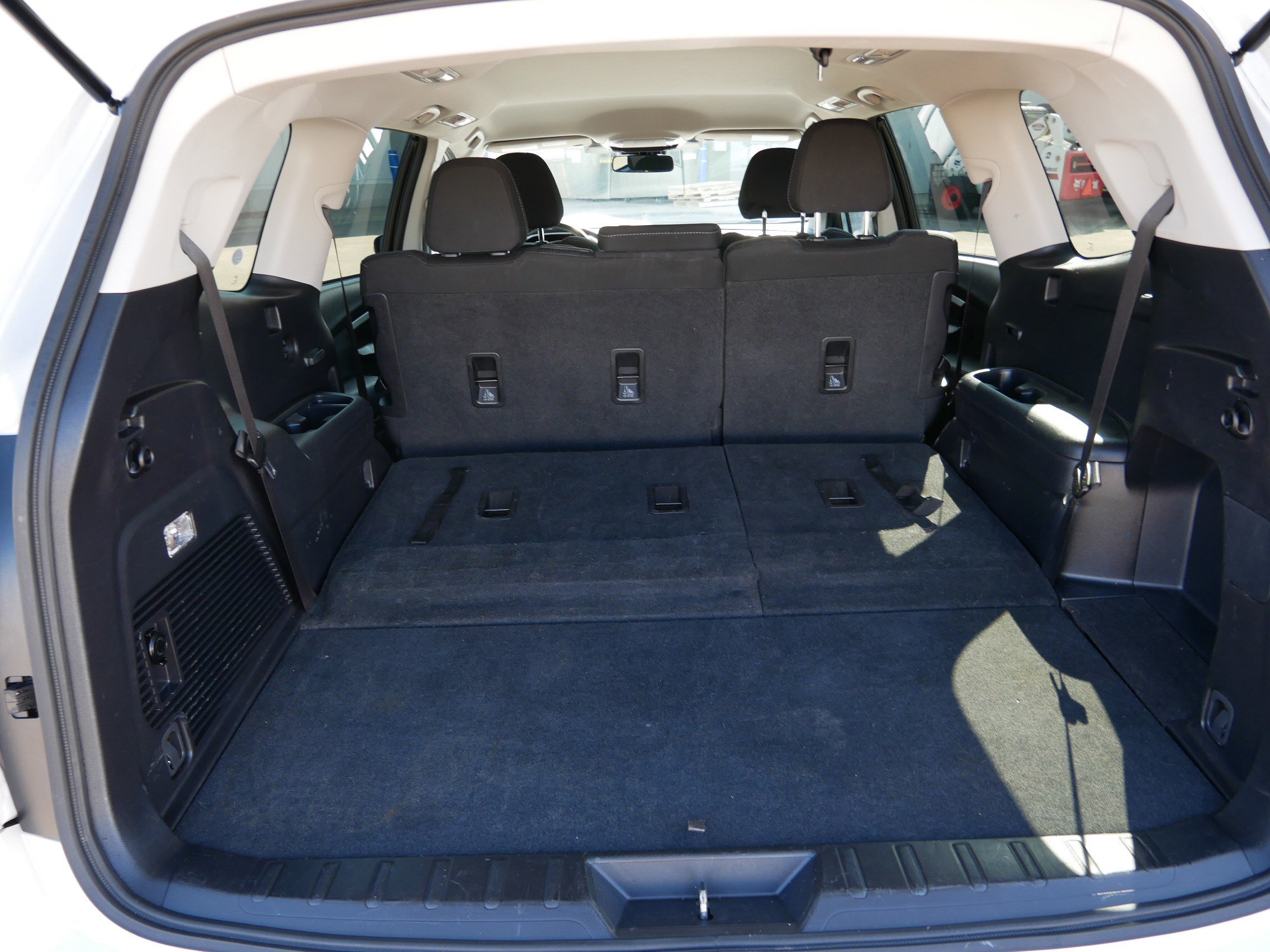 Used 2023 Subaru Ascent Premium image 18