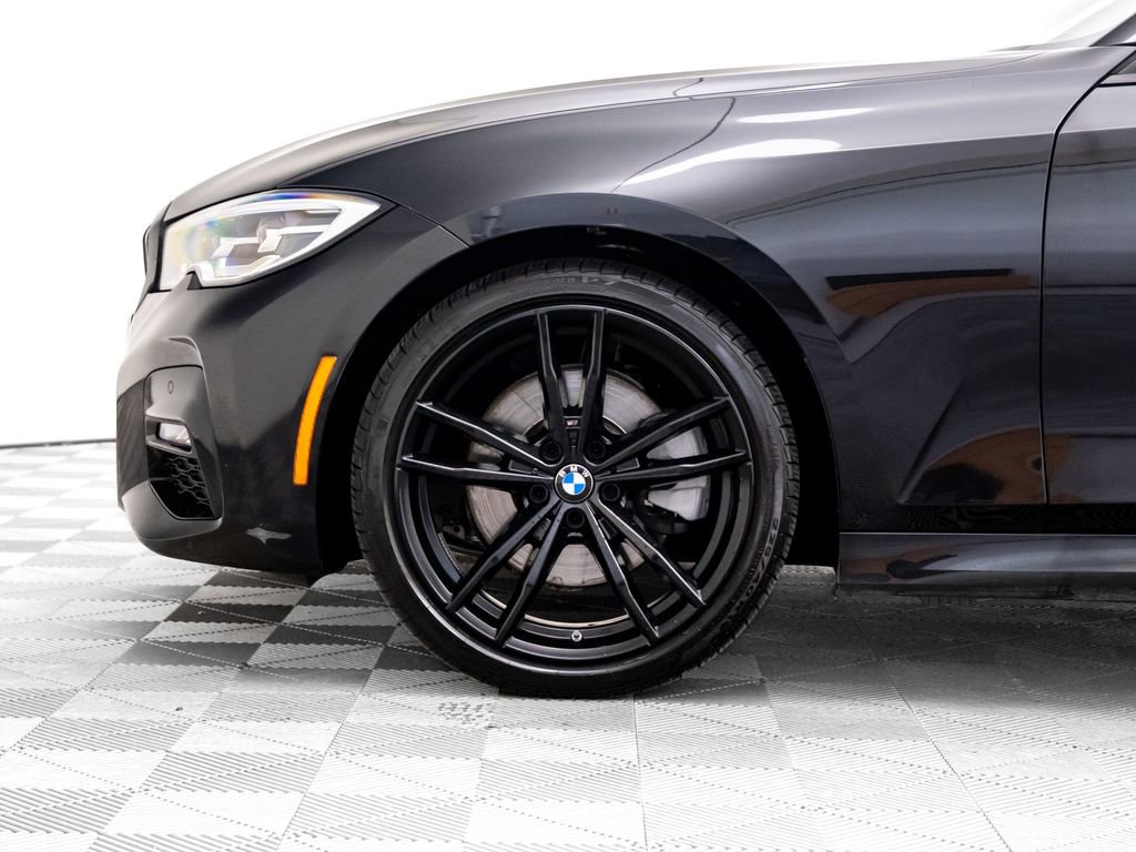 Used 2021 BMW 330i xDrive Sedan w/ M Sport Package image 34