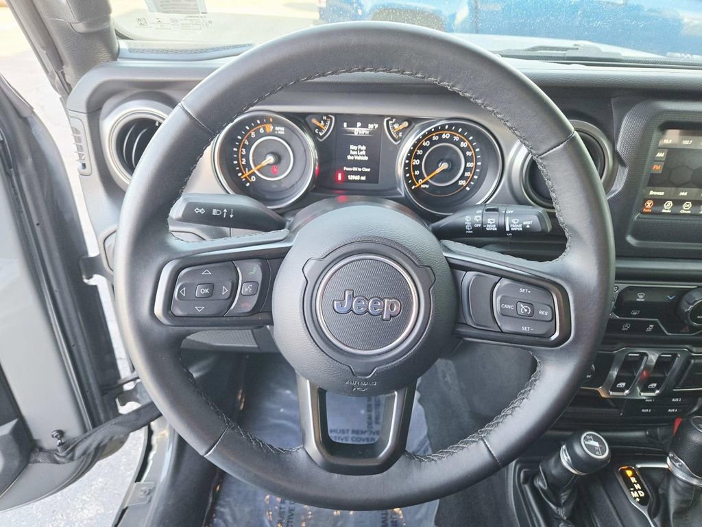Used 2022 Jeep Wrangler Sport S image 22