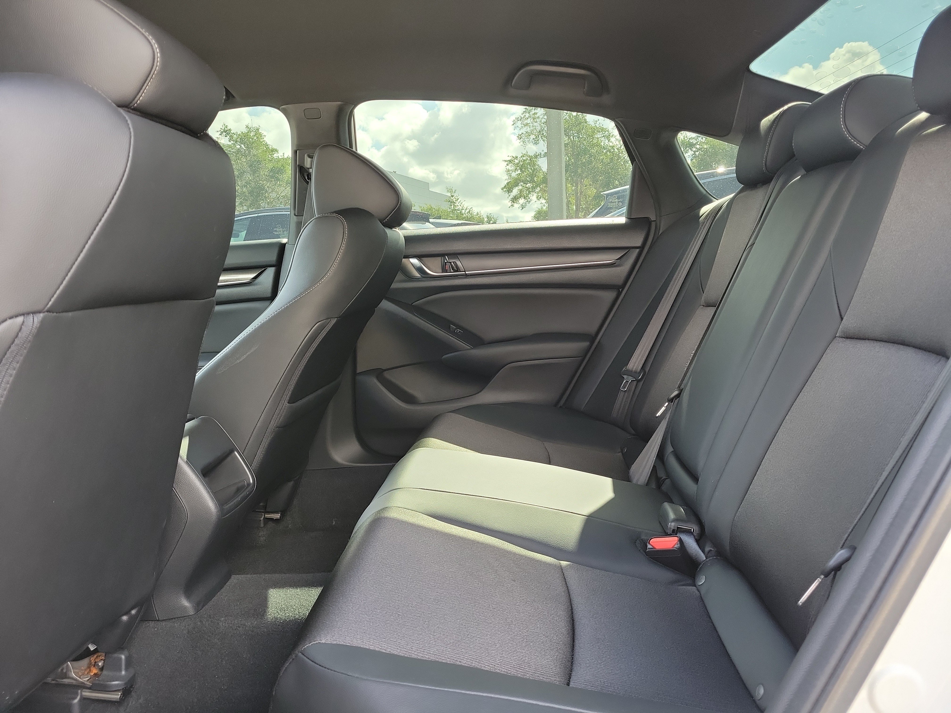 Used 2020 Honda Accord Sport image 18