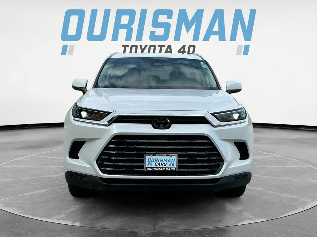 Used 2024 Toyota Grand Highlander AWD image 2
