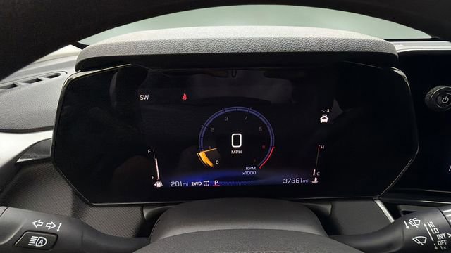 Used 2025 Chevrolet TrailBlazer LT AWD/4WD image 13