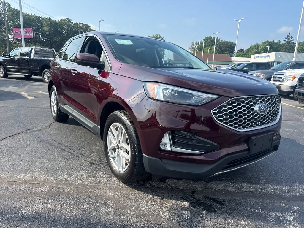 Used 2024 Ford Edge SEL w/ Convenience Package AWD/4WD image 4