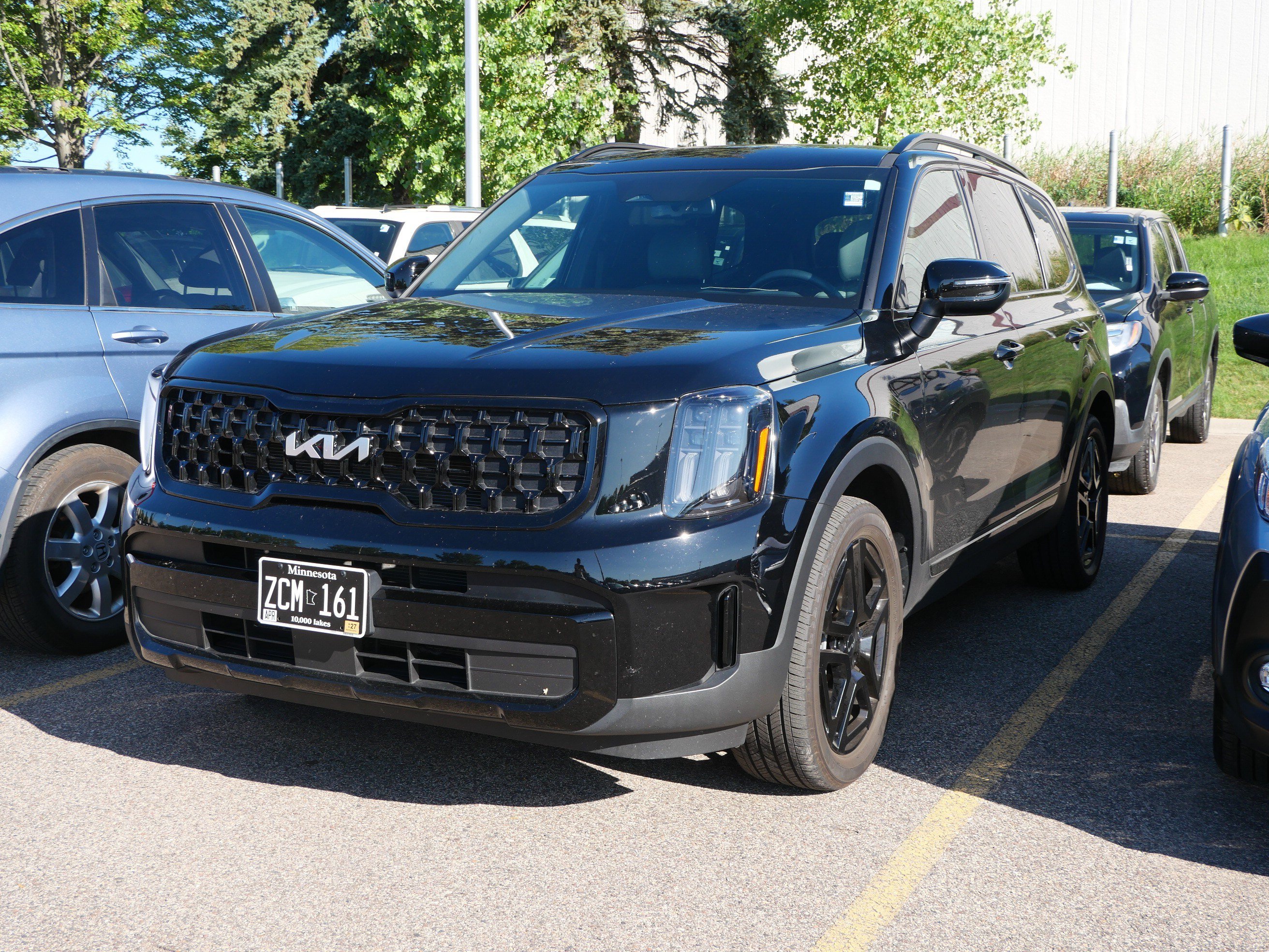 Used 2024 Kia Telluride EX X-Line AWD/4WD image 3