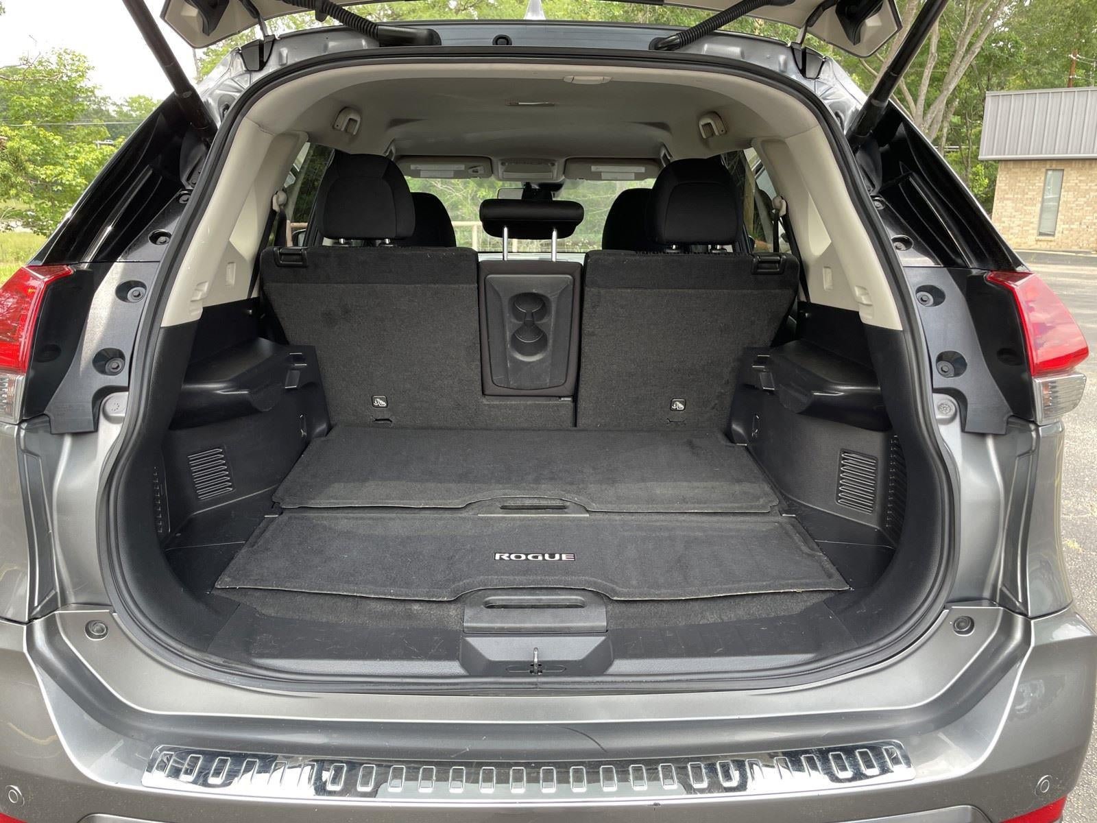 Used 2019 Nissan Rogue SV FWD image 41