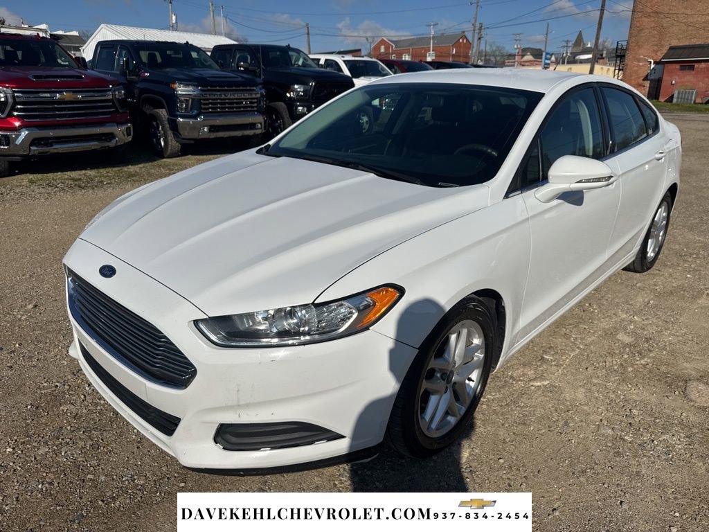 Used 2016 Ford Fusion SE FWD image 8