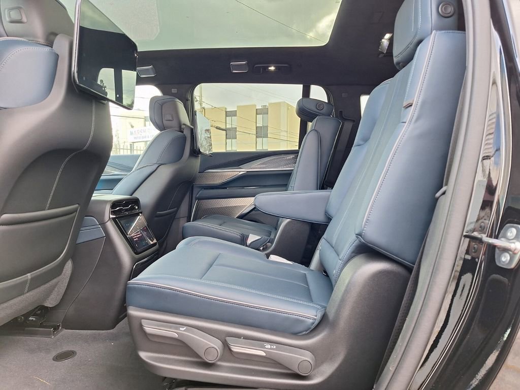 New 2025 Cadillac Escalade IQ Luxury 2 image 13
