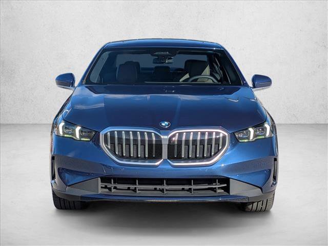 Used 2026 BMW 540i xDrive 540i xDrive image 2