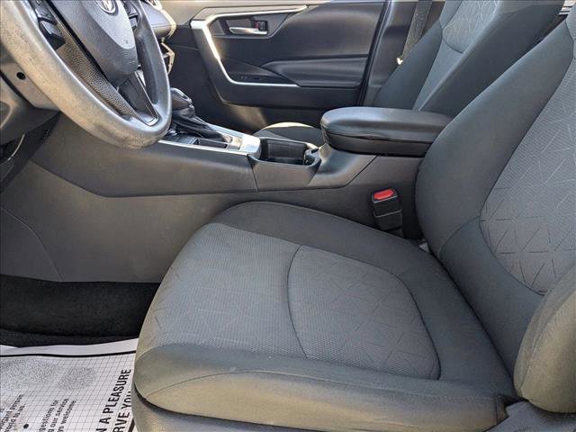 Used 2021 Toyota RAV4 XLE FWD image 15