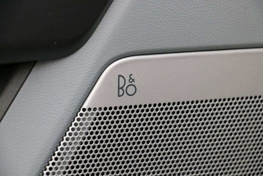 New 2026 Ford F250 XLT w/ XLT Premium Package image 19