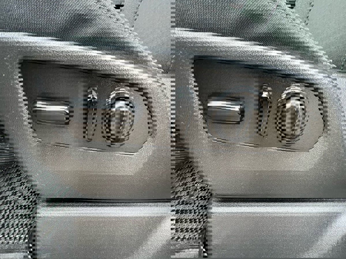 Used 2020 Chevrolet Silverado 2500 W/T w/ WT Convenience Package image 21