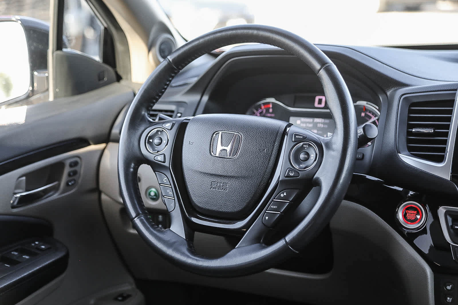 Used 2016 Honda Pilot Elite image 15