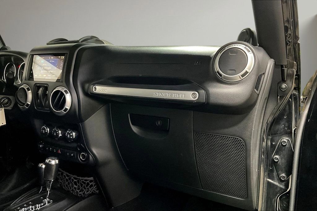 Used 2013 Jeep Wrangler Rubicon w/ PWR Convenience Group image 24