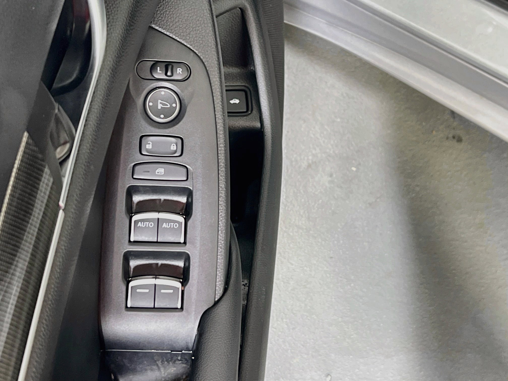 Used 2022 Honda Accord Sport image 17