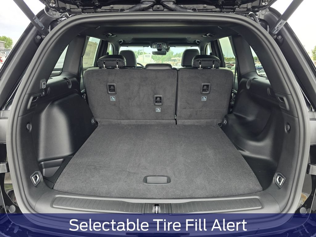 New 2026 Jeep Grand Cherokee Altitude AWD/4WD image 34