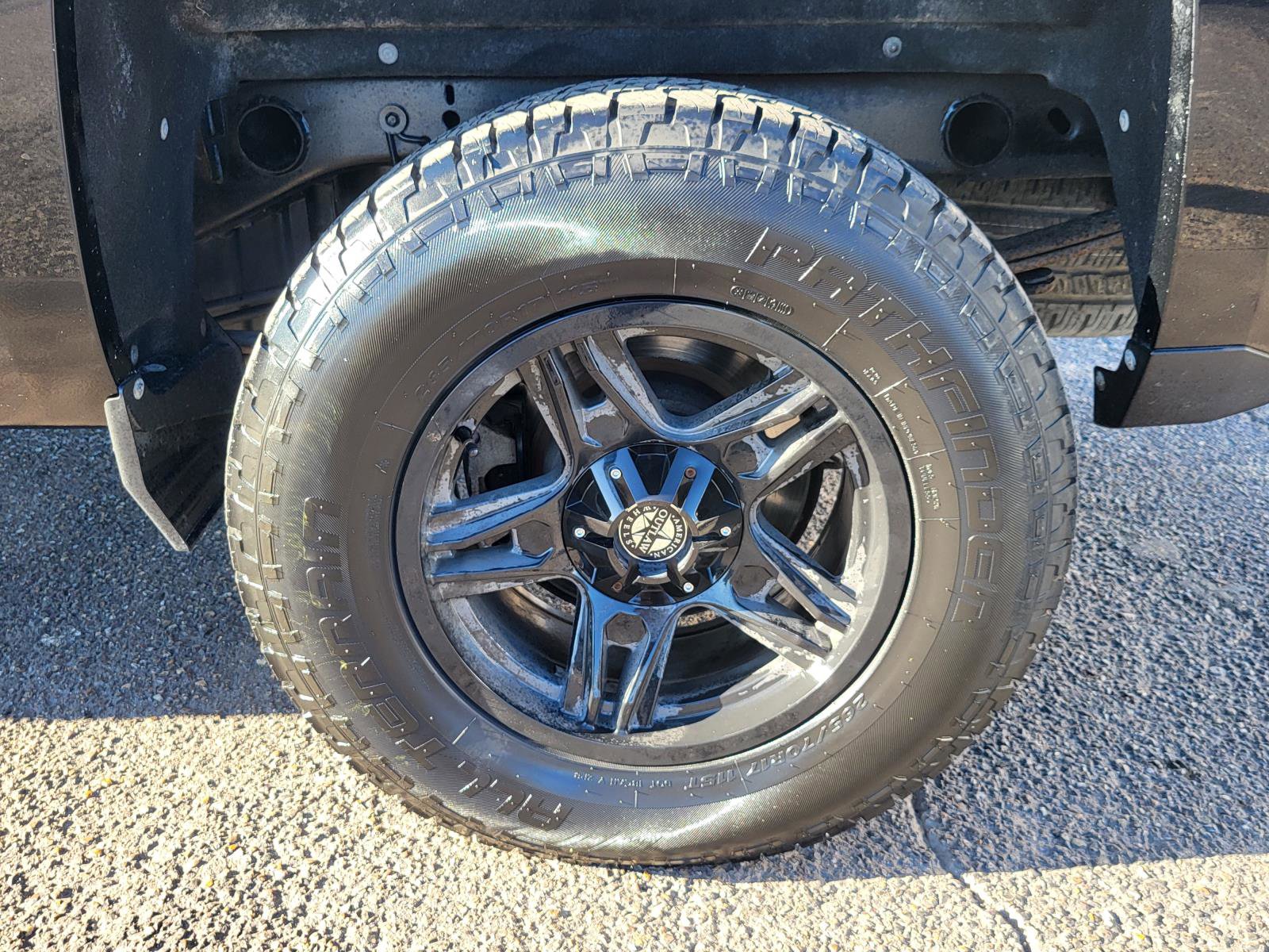 Used 2018 Chevrolet Silverado 1500 LT w/ All Star Edition image 30