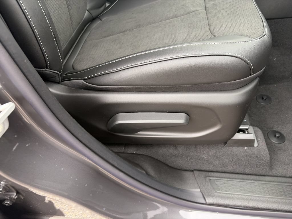 New 2026 Jeep Grand Cherokee Altitude RWD image 37