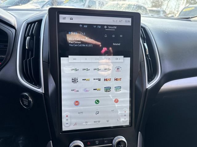 Used 2024 Ford Edge SEL image 25