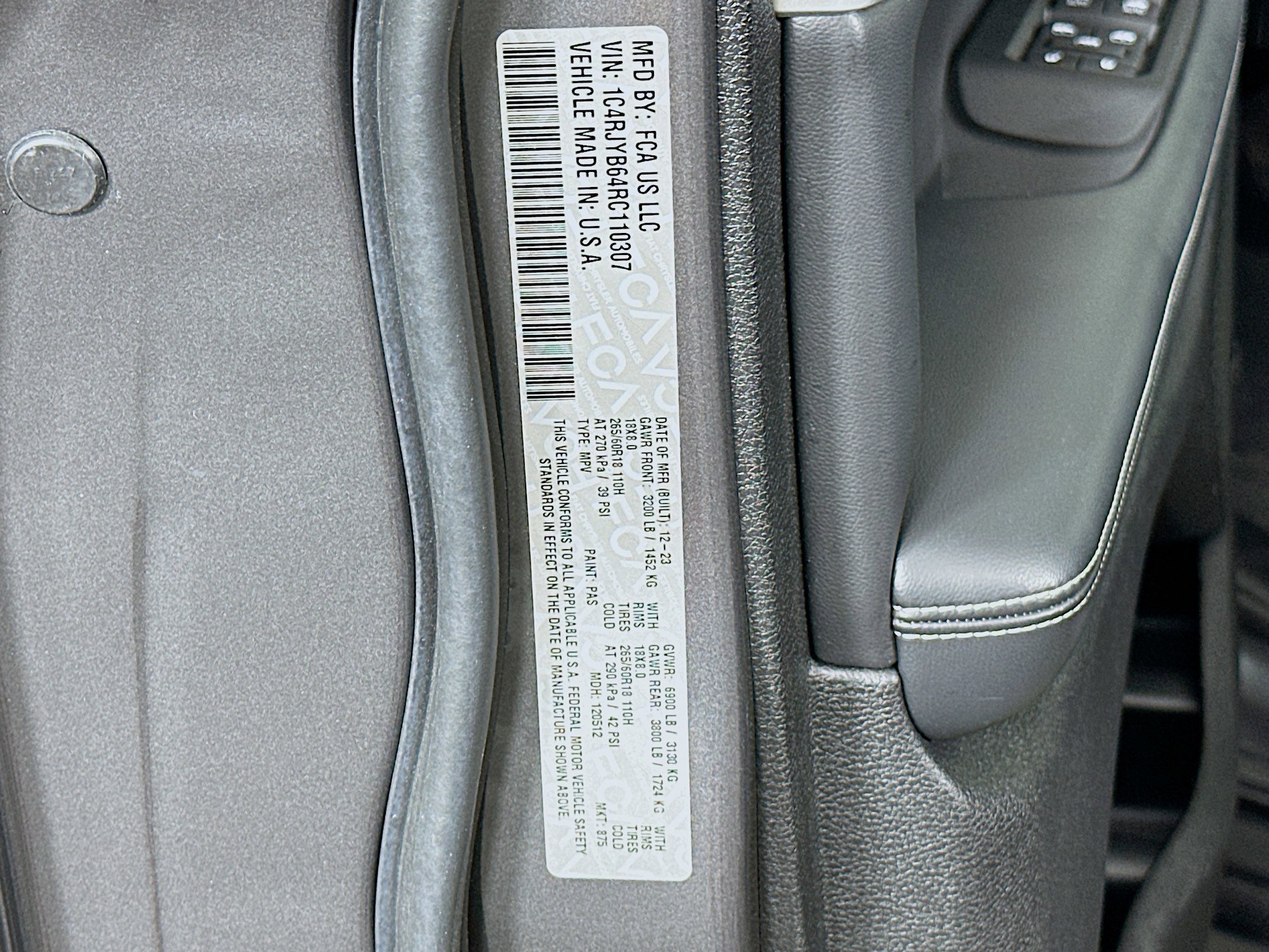 Used 2024 Jeep Grand Cherokee Limited 4xe image 12