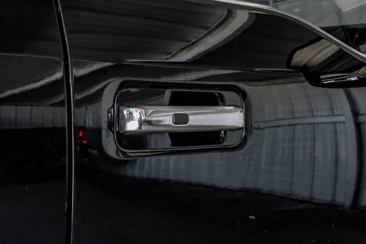 Used 2020 Ford F250 Platinum w/ FX4 Off-Road Package image 42